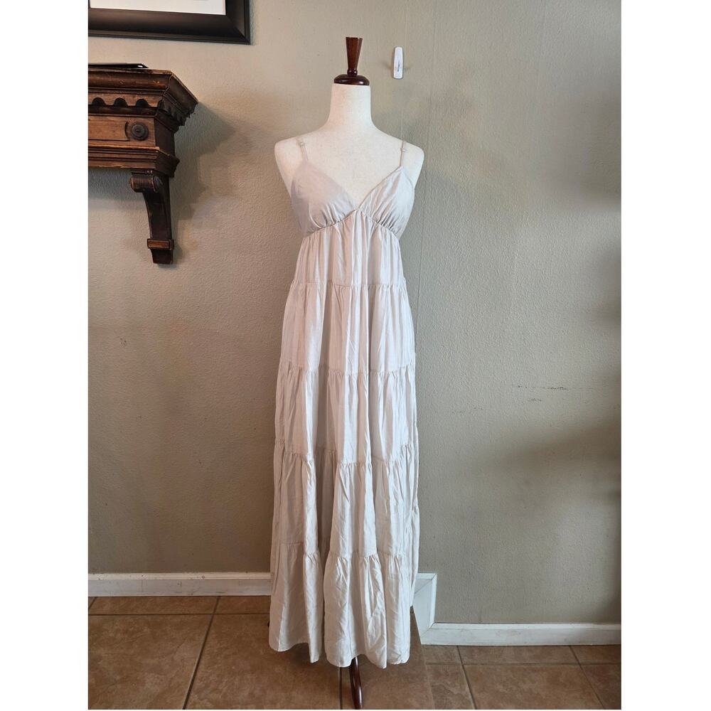 Idem Ditto Beige Tiered Boho Maxi Dress V-Neck Adjustable Straps SZ Medium Flowy